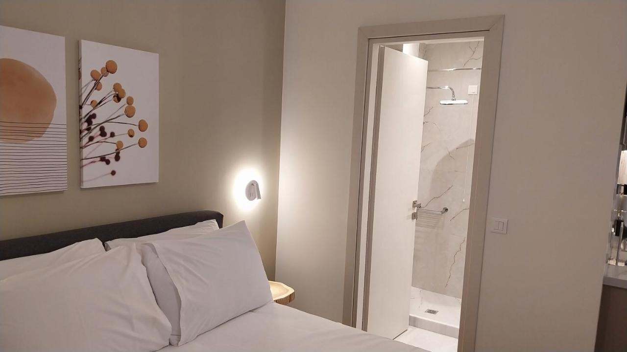 Uni Island - City Heart Suites Heraklion (Crete) Exterior foto