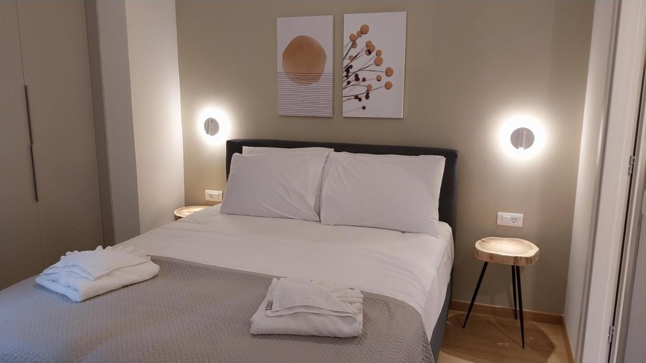 Uni Island - City Heart Suites Heraklion (Crete) Exterior foto