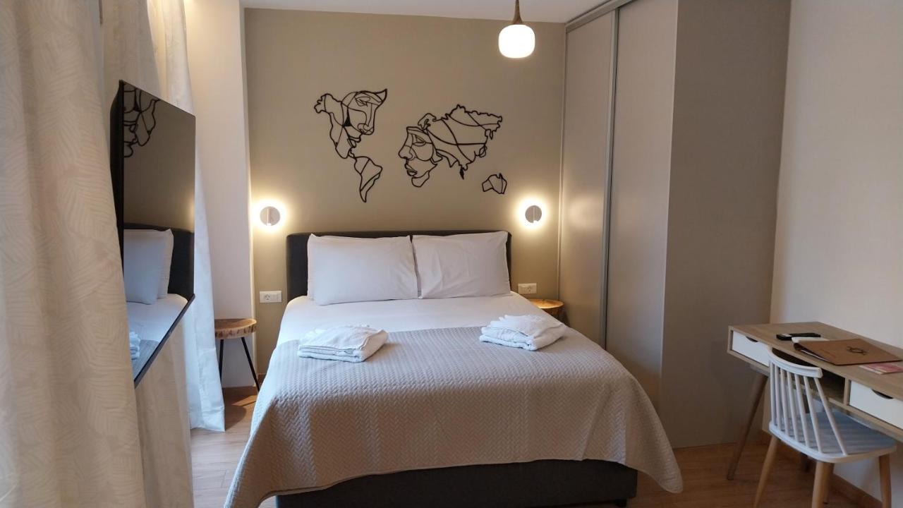 Uni Island - City Heart Suites Heraklion (Crete) Exterior foto