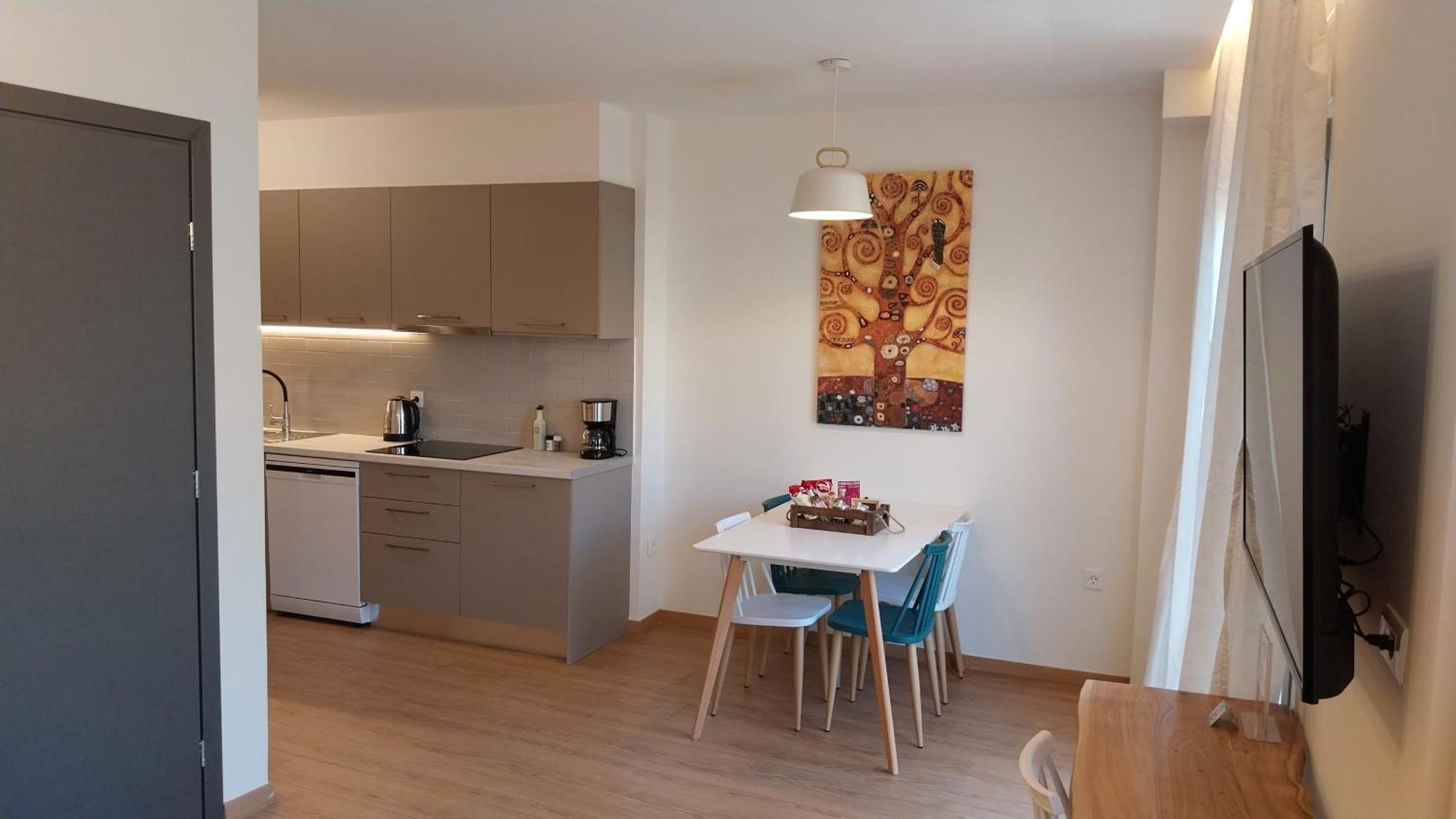 Uni Island - City Heart Suites Heraklion (Crete) Exterior foto